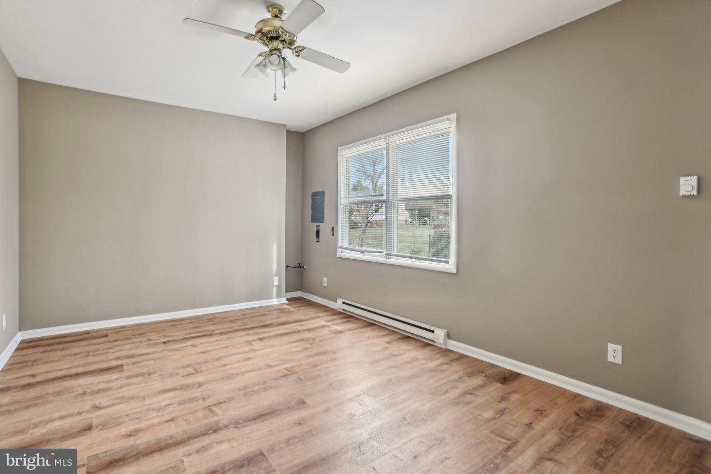 13995 Petzold Dr Property Photo 26