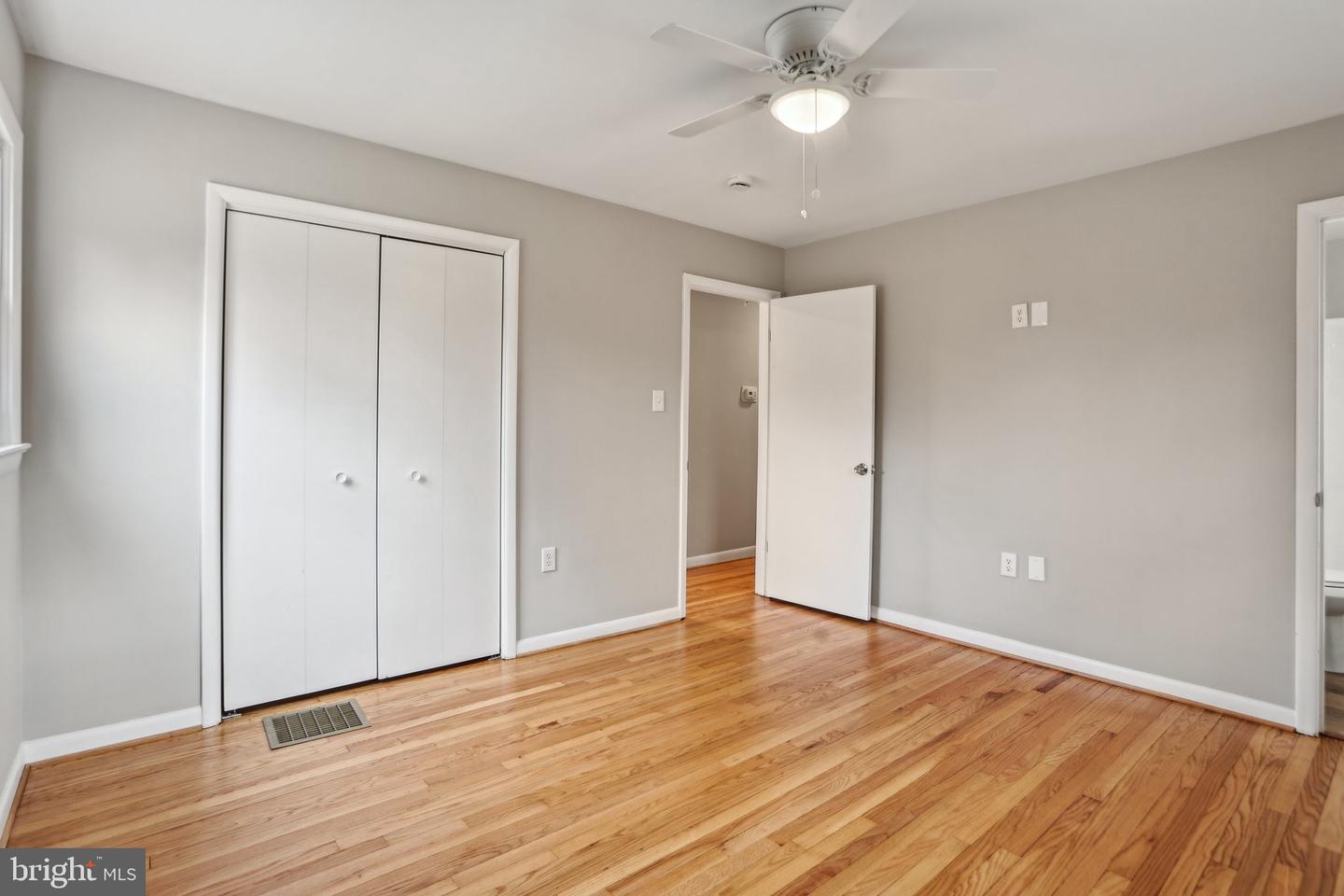 13995 Petzold Dr Property Photo 30