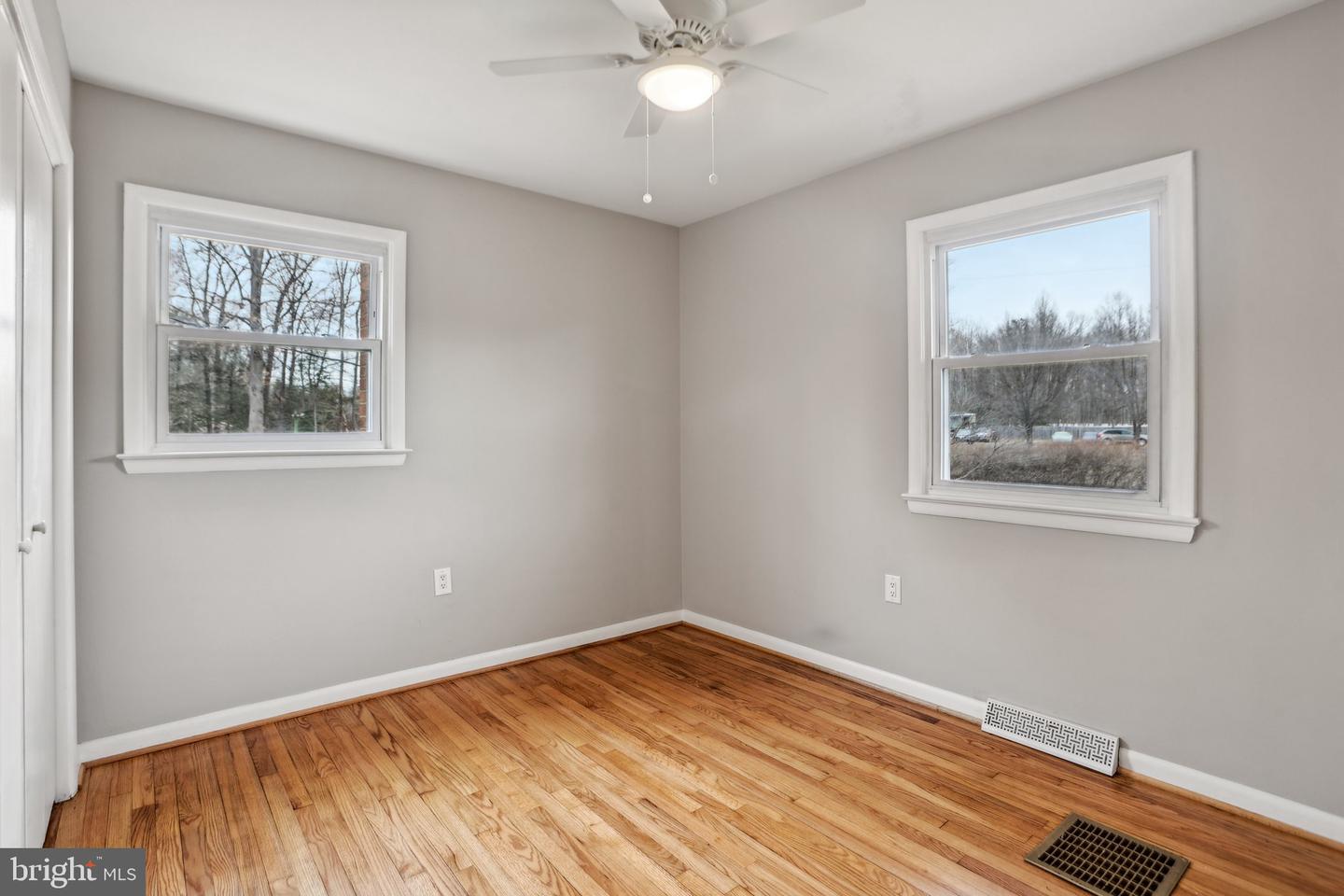 13995 Petzold Dr Property Photo 35