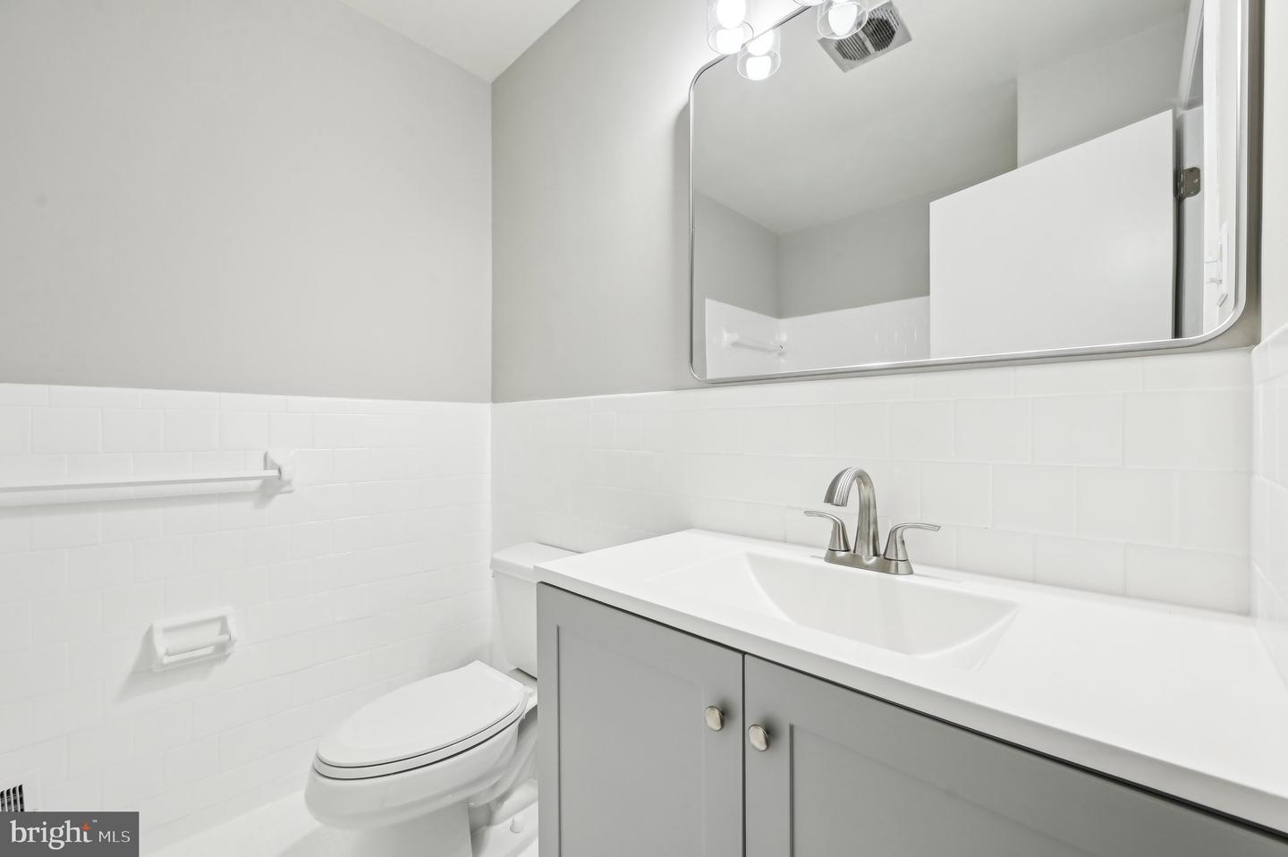 13995 Petzold Dr Property Photo 37