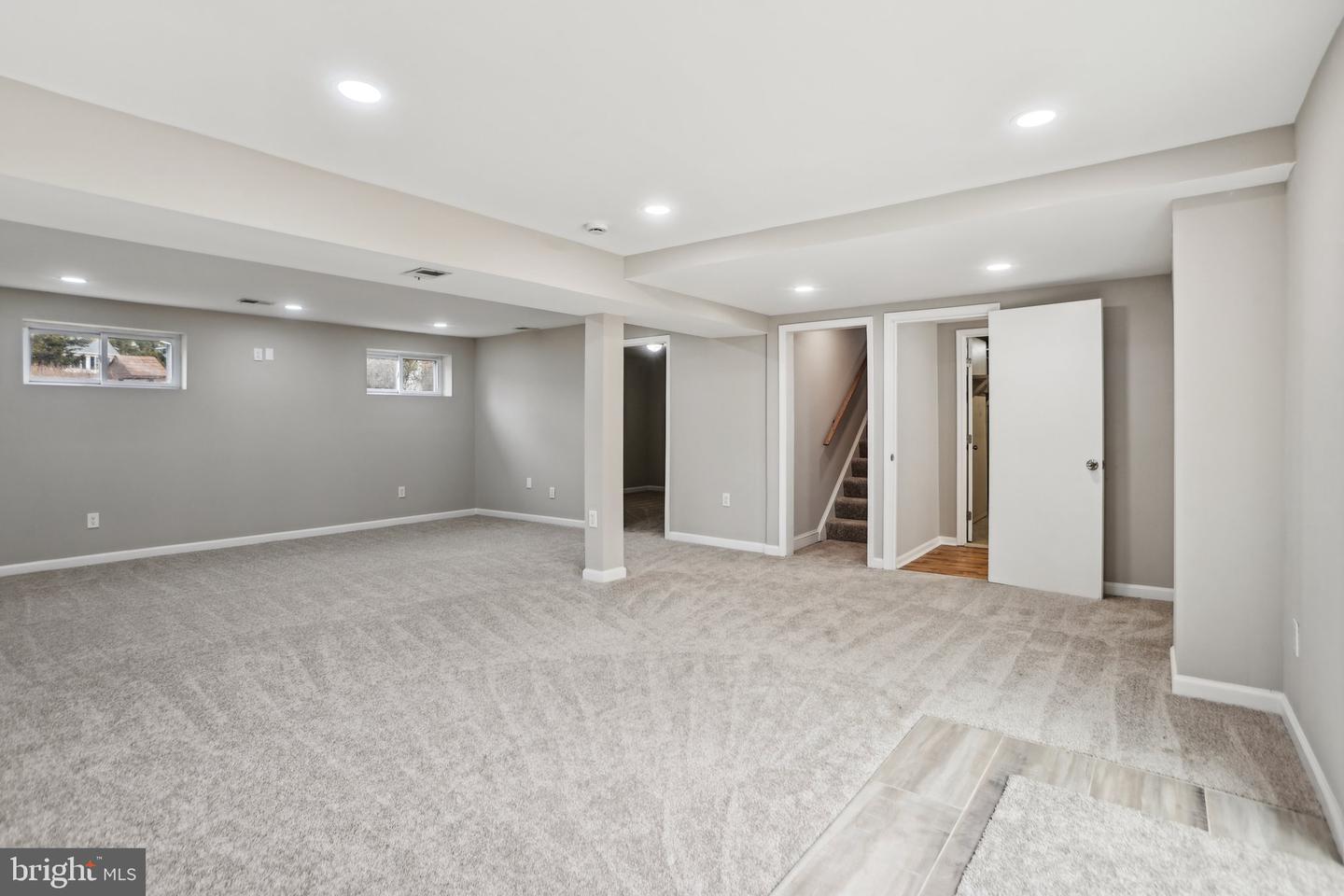 13995 Petzold Dr Property Photo 40