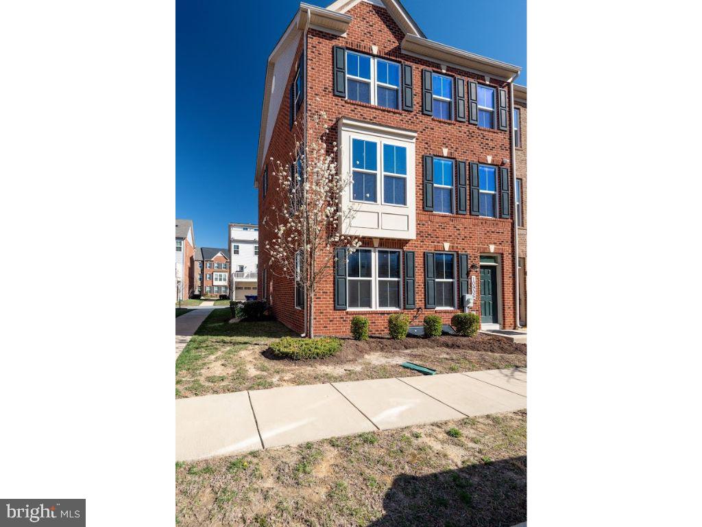 10906 Clerkenwell Aly Property Photo 25