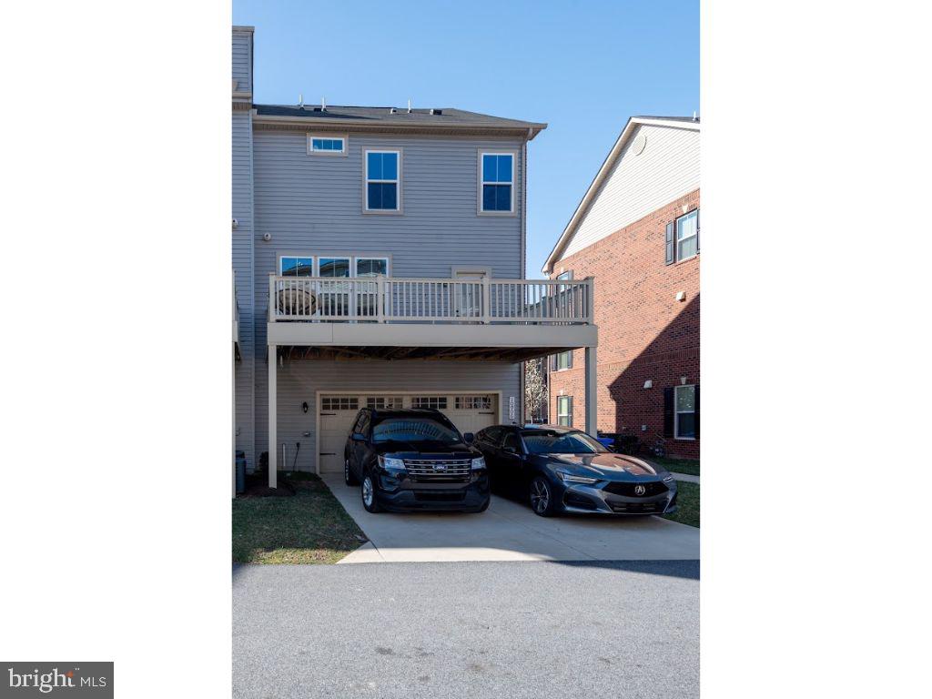 10906 Clerkenwell Aly Property Photo 26