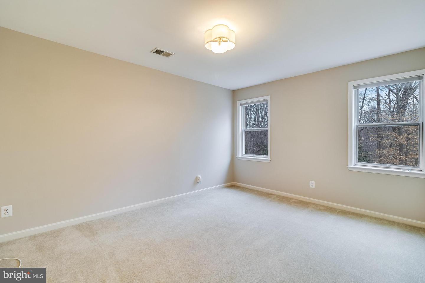 16817 Old Field Ln Property Photo 32