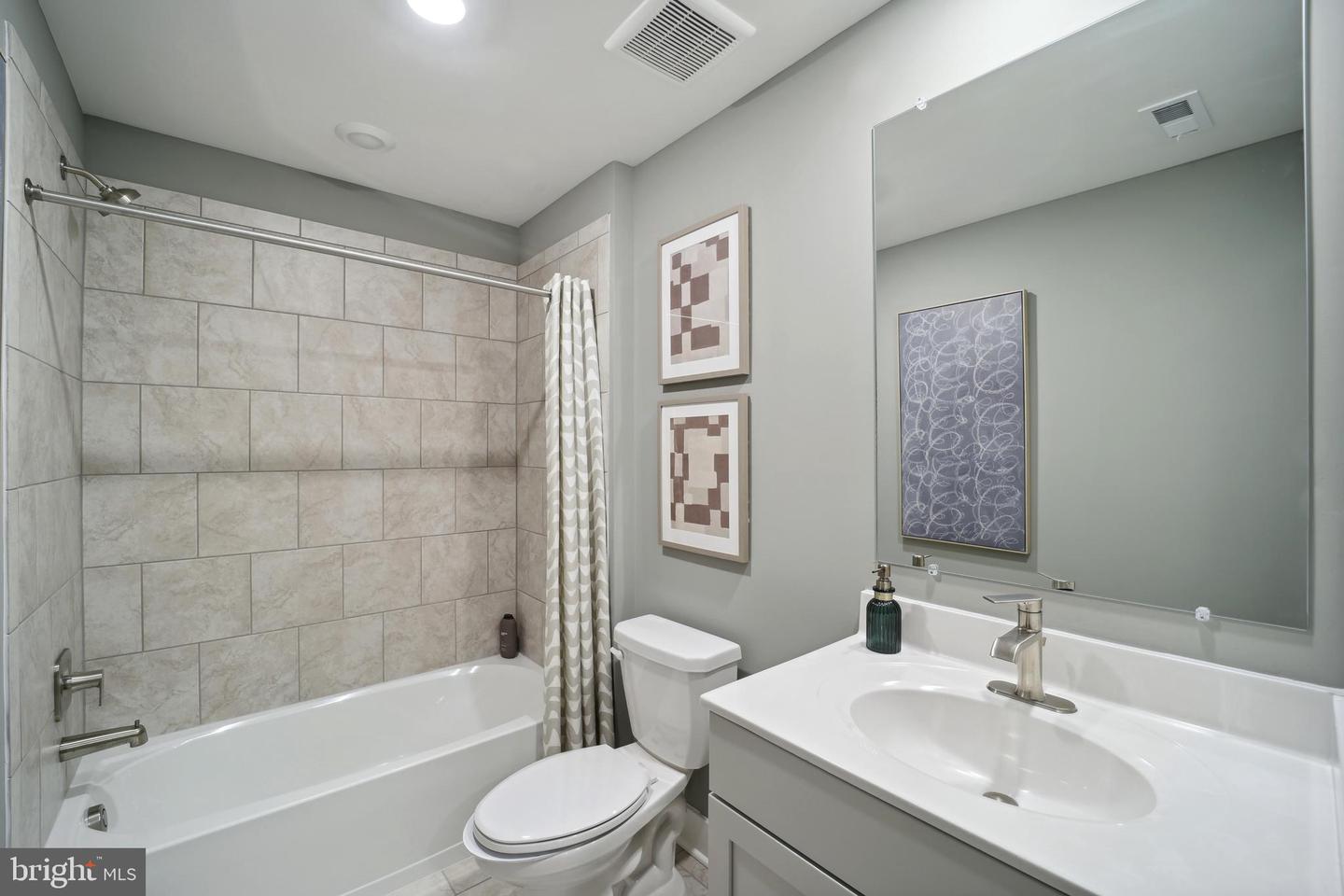 5847 Calypso Court Property Photo 10