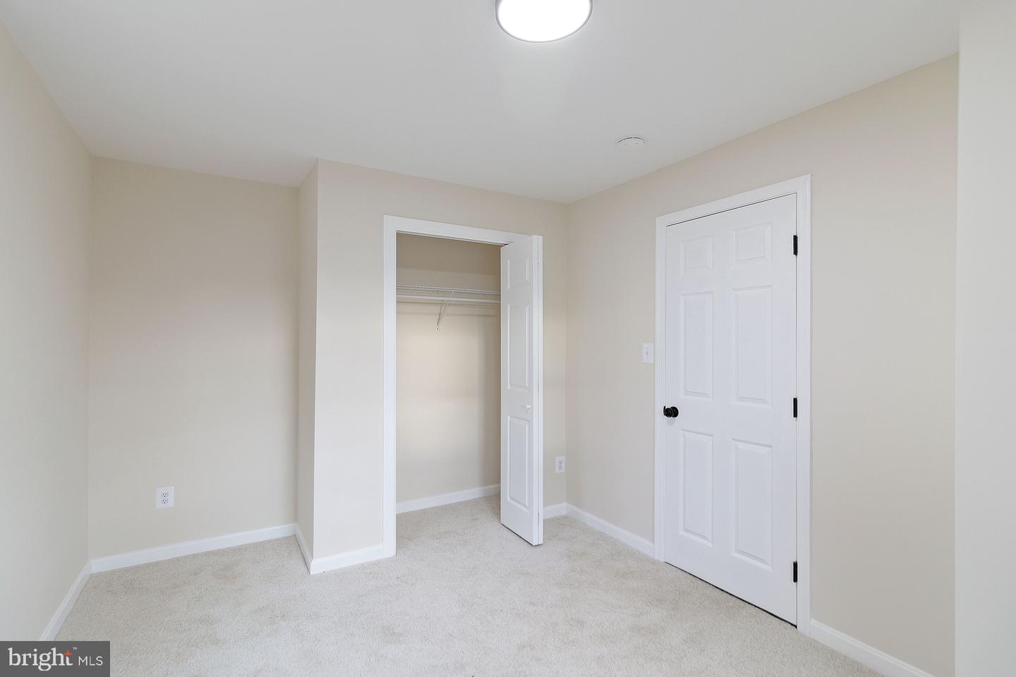 3165 Mill Pl Property Photo 7
