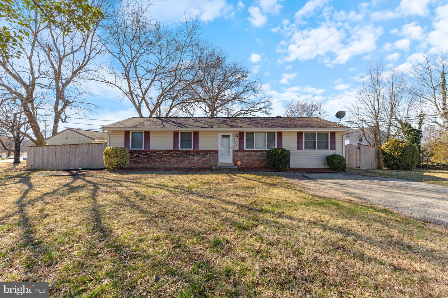 2860 Chippewa St Property Photo