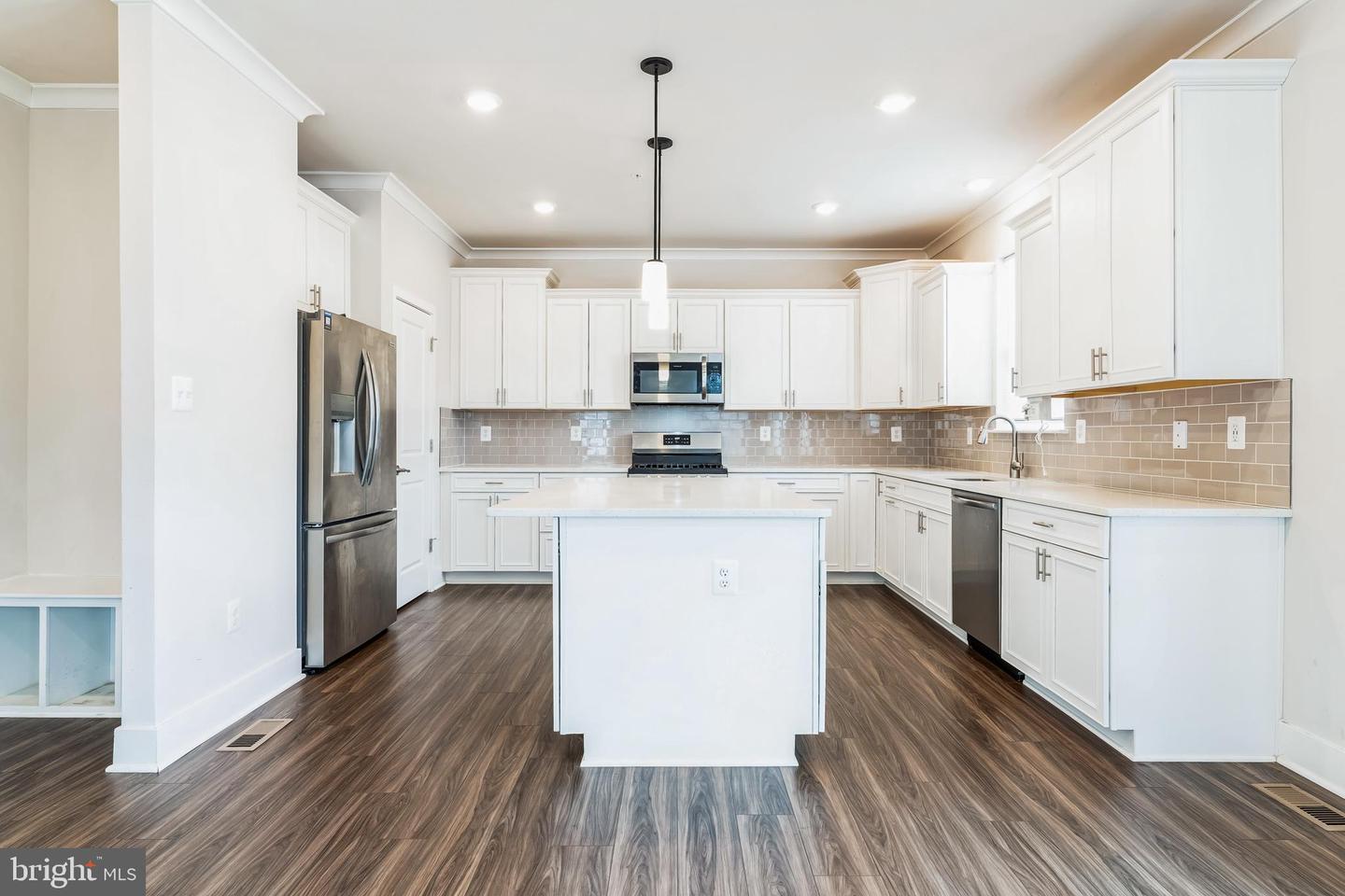 11793 Seamus Heaney Ct Property Photo 8
