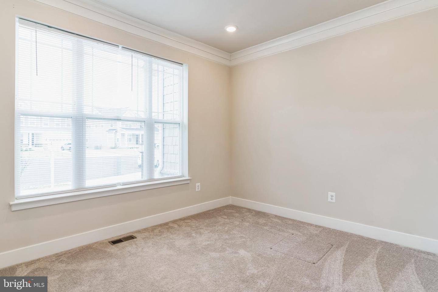 11793 Seamus Heaney Ct Property Photo 12
