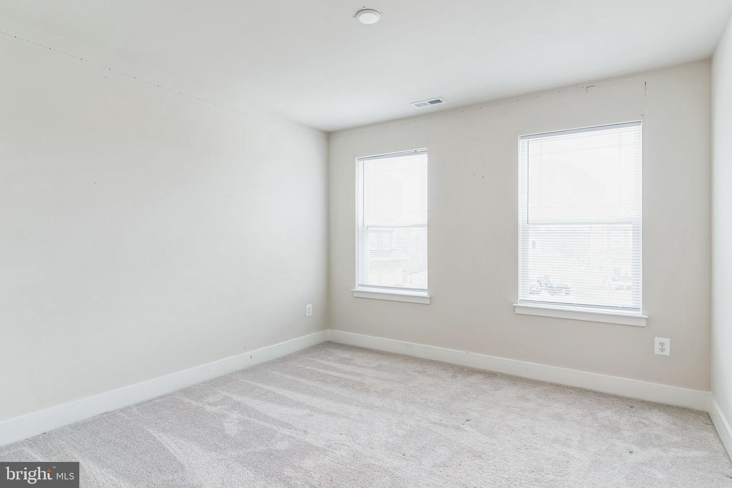 11793 Seamus Heaney Ct Property Photo 14