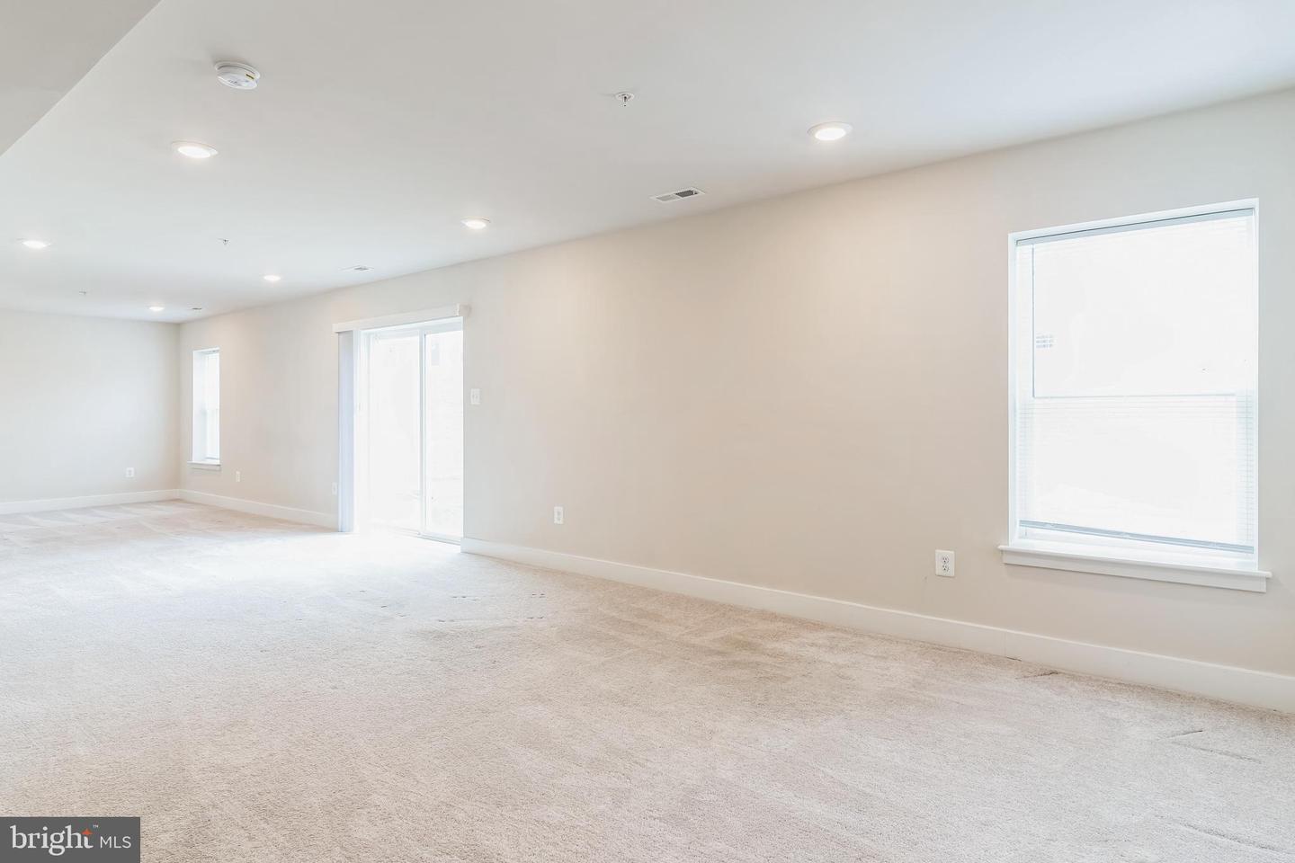 11793 Seamus Heaney Ct Property Photo 24