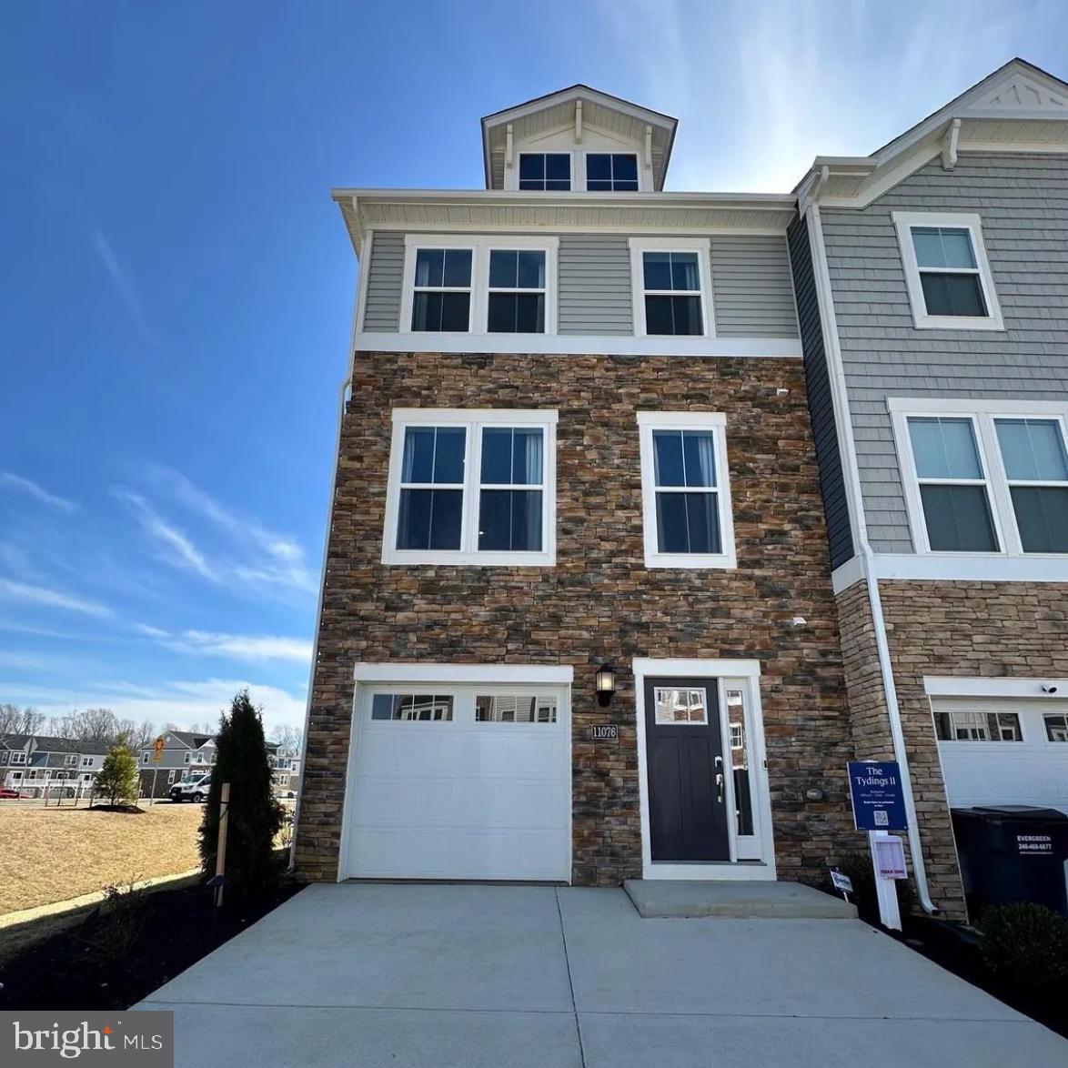 11009 Barnard Place Property Photo 1