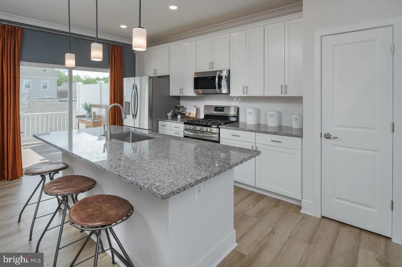 11009 Barnard Place Property Photo 3