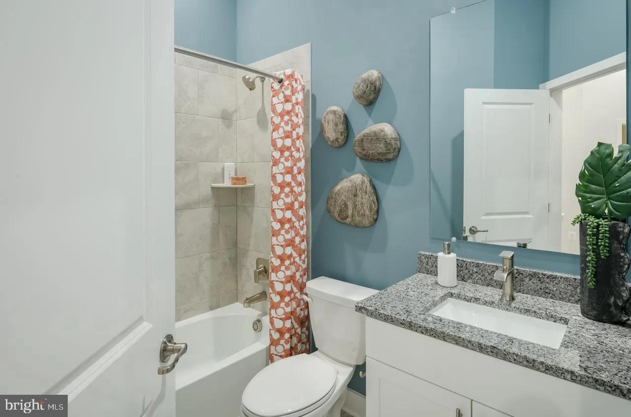 11009 Barnard Place Property Photo 17