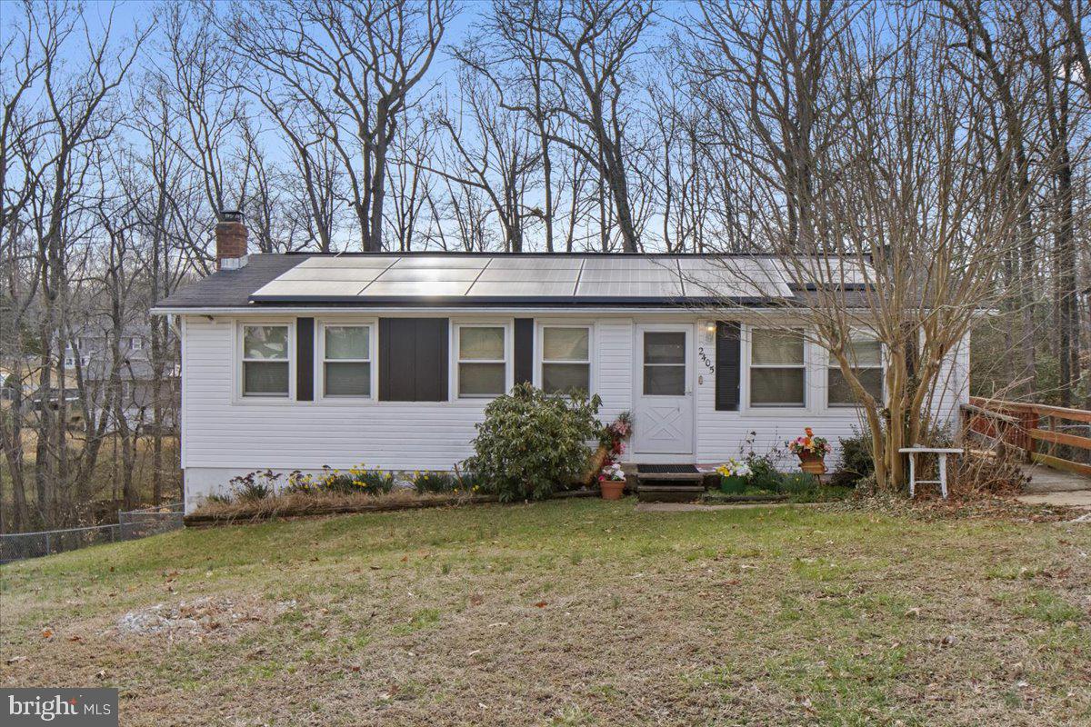 2405 Oakwood Ct Property Photo