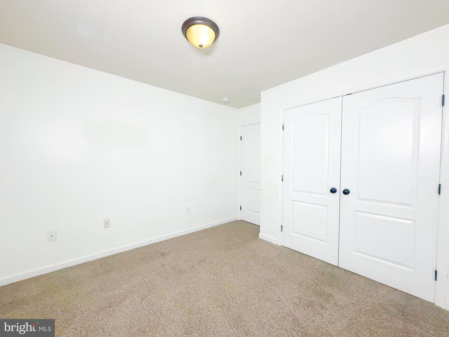 2204 Holly Oak Ct Property Photo 9