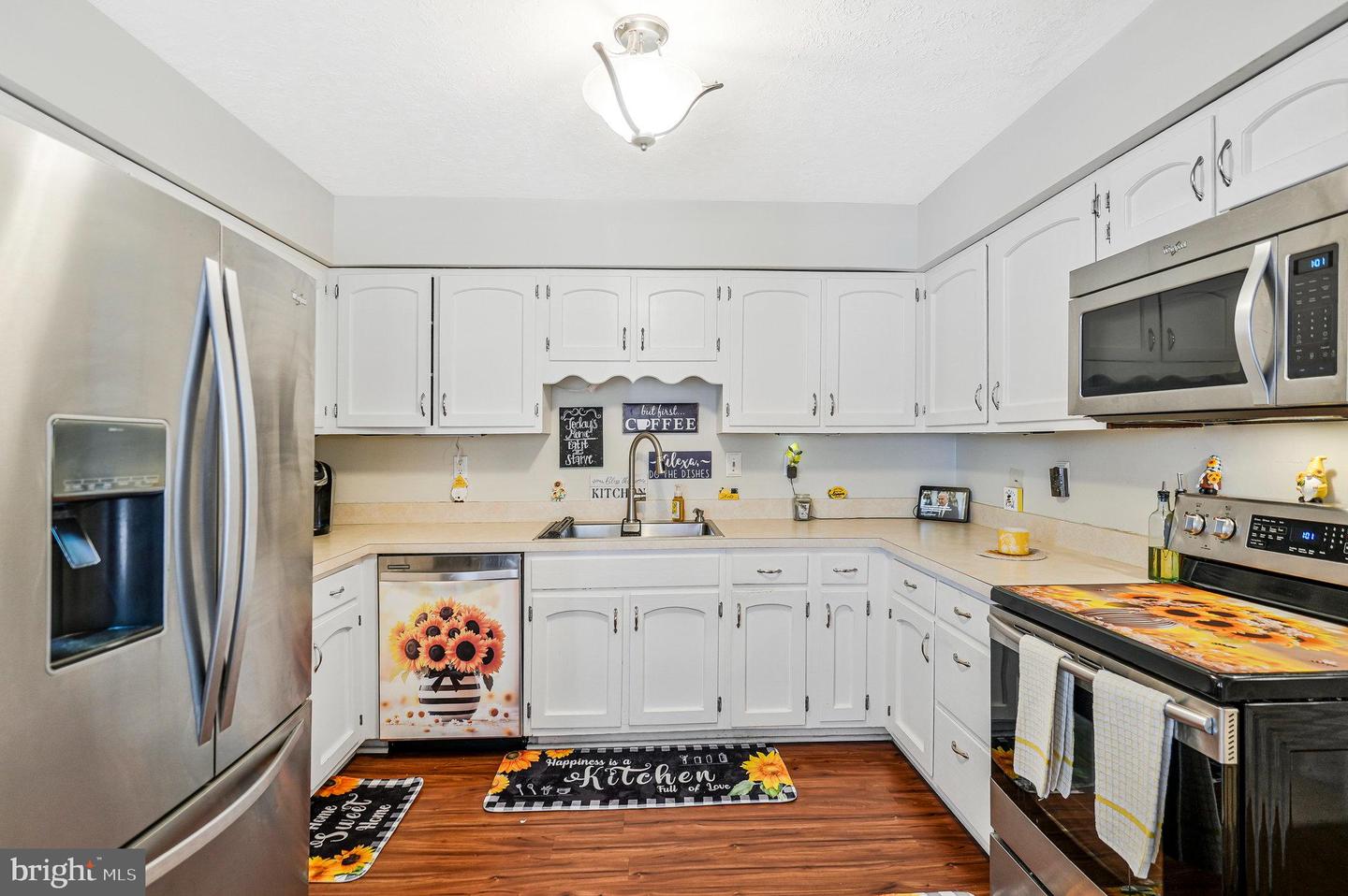 3965 Lee Ln Property Photo 5