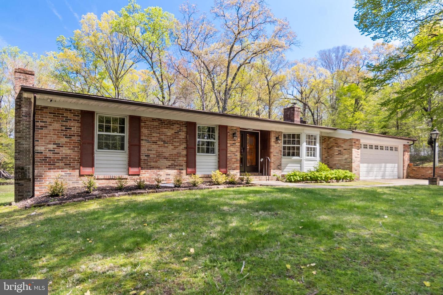 9880 Beech Ln Property Photo 2