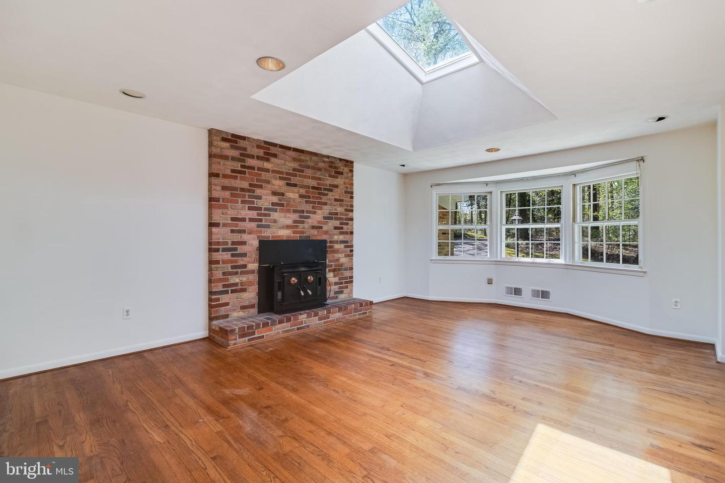 9880 Beech Ln Property Photo 6