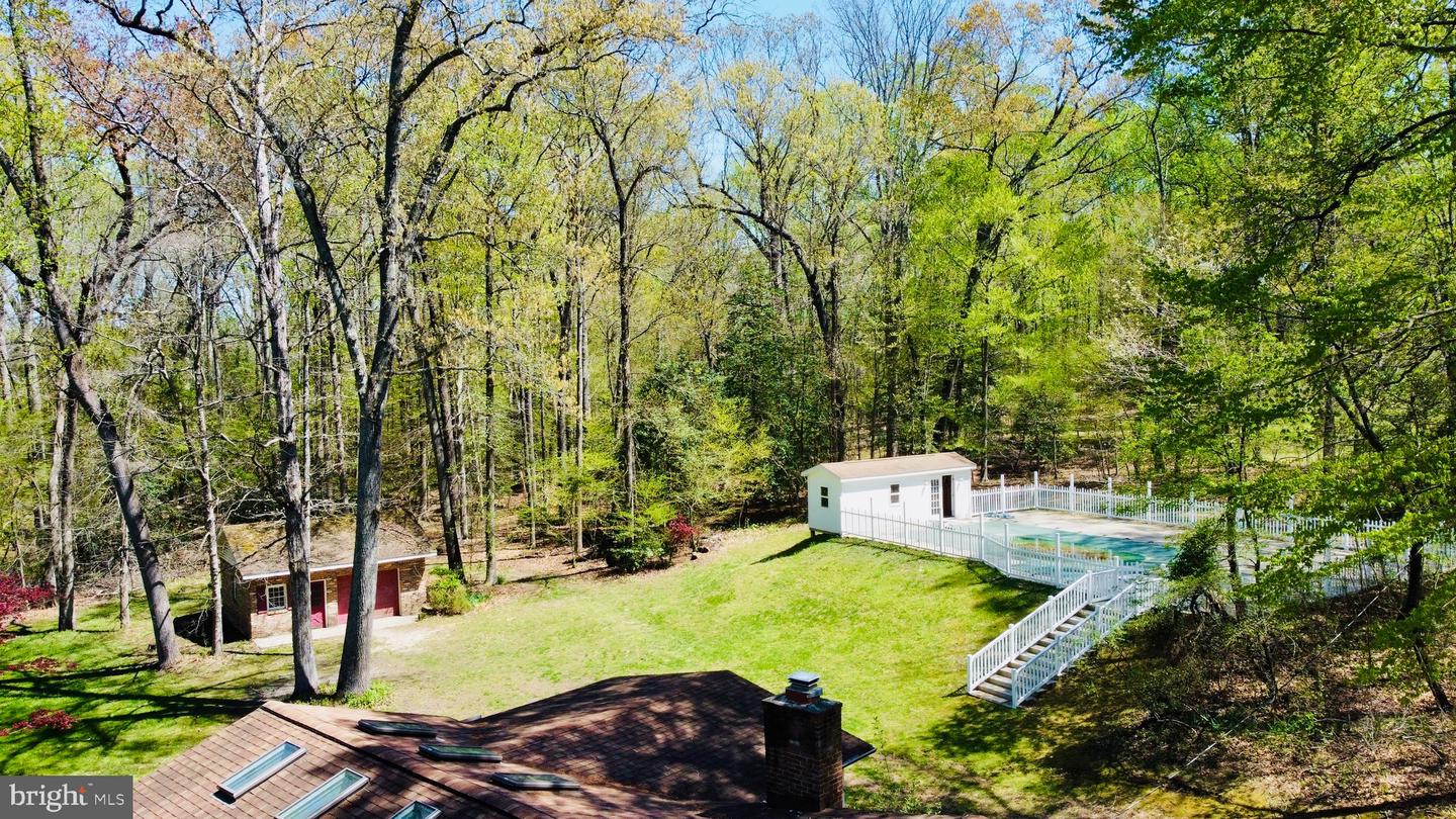 9880 Beech Ln Property Photo 14