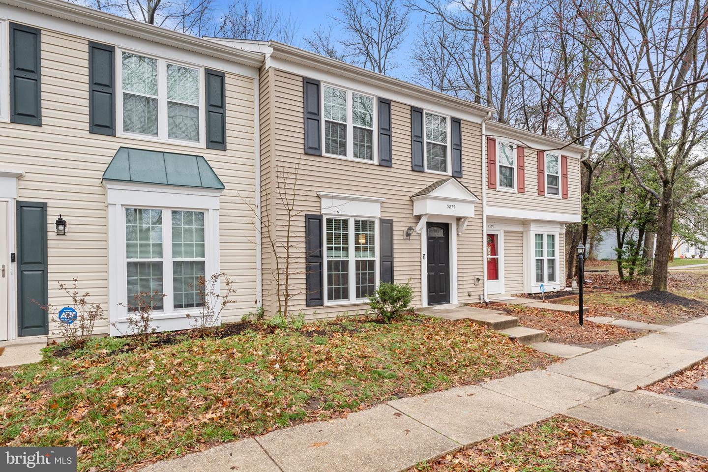 3877 Kearnys Inn Pl Property Photo 4