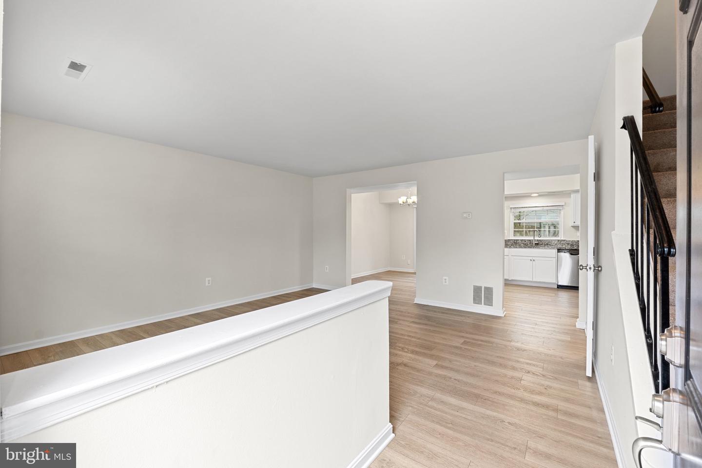 3877 Kearnys Inn Pl Property Photo 5