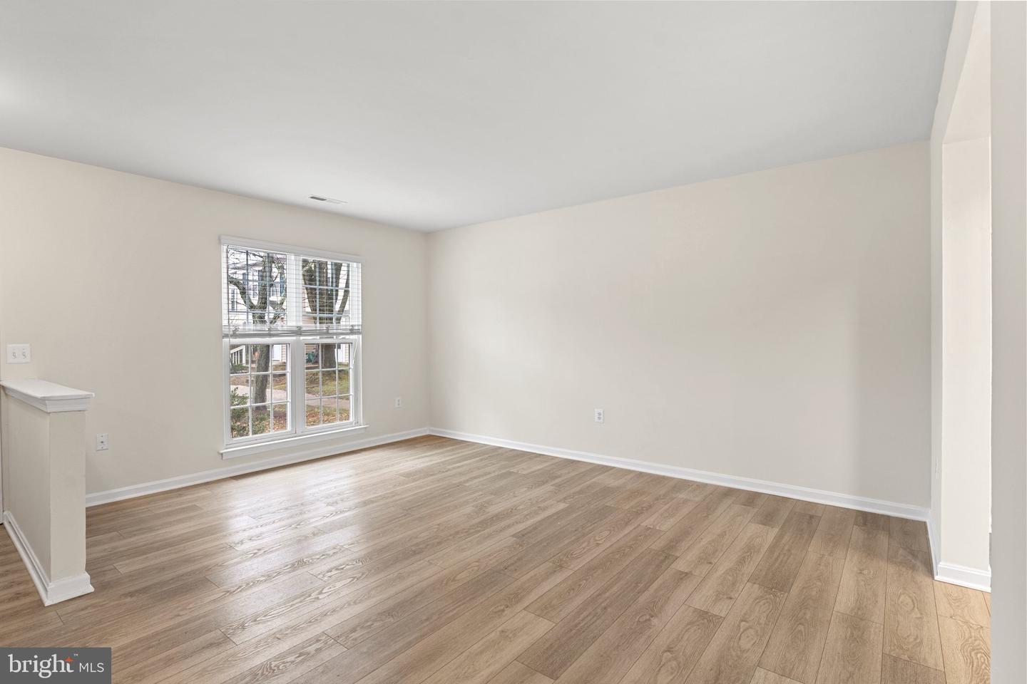 3877 Kearnys Inn Pl Property Photo 6