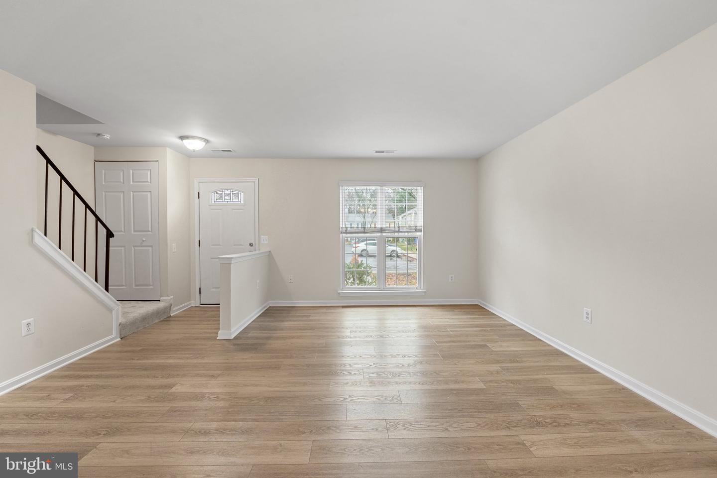 3877 Kearnys Inn Pl Property Photo 7