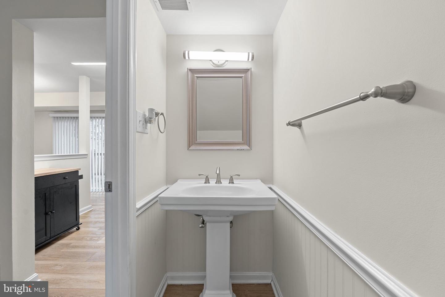 3877 Kearnys Inn Pl Property Photo 10