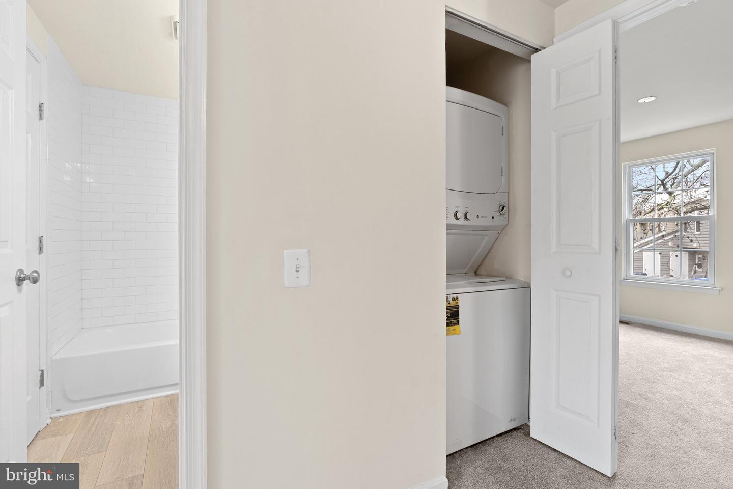 3877 Kearnys Inn Pl Property Photo 30