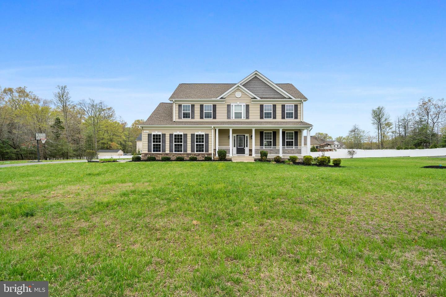 6885 S Zelkova Ct Property Photo 2