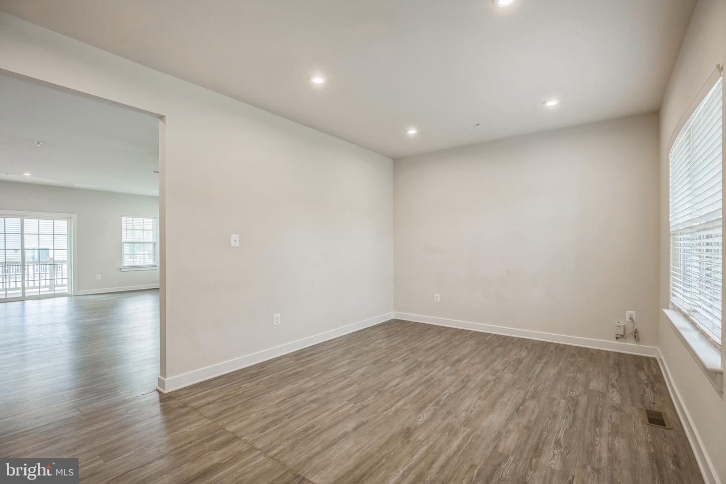 8753 Whittington St Property Photo 2