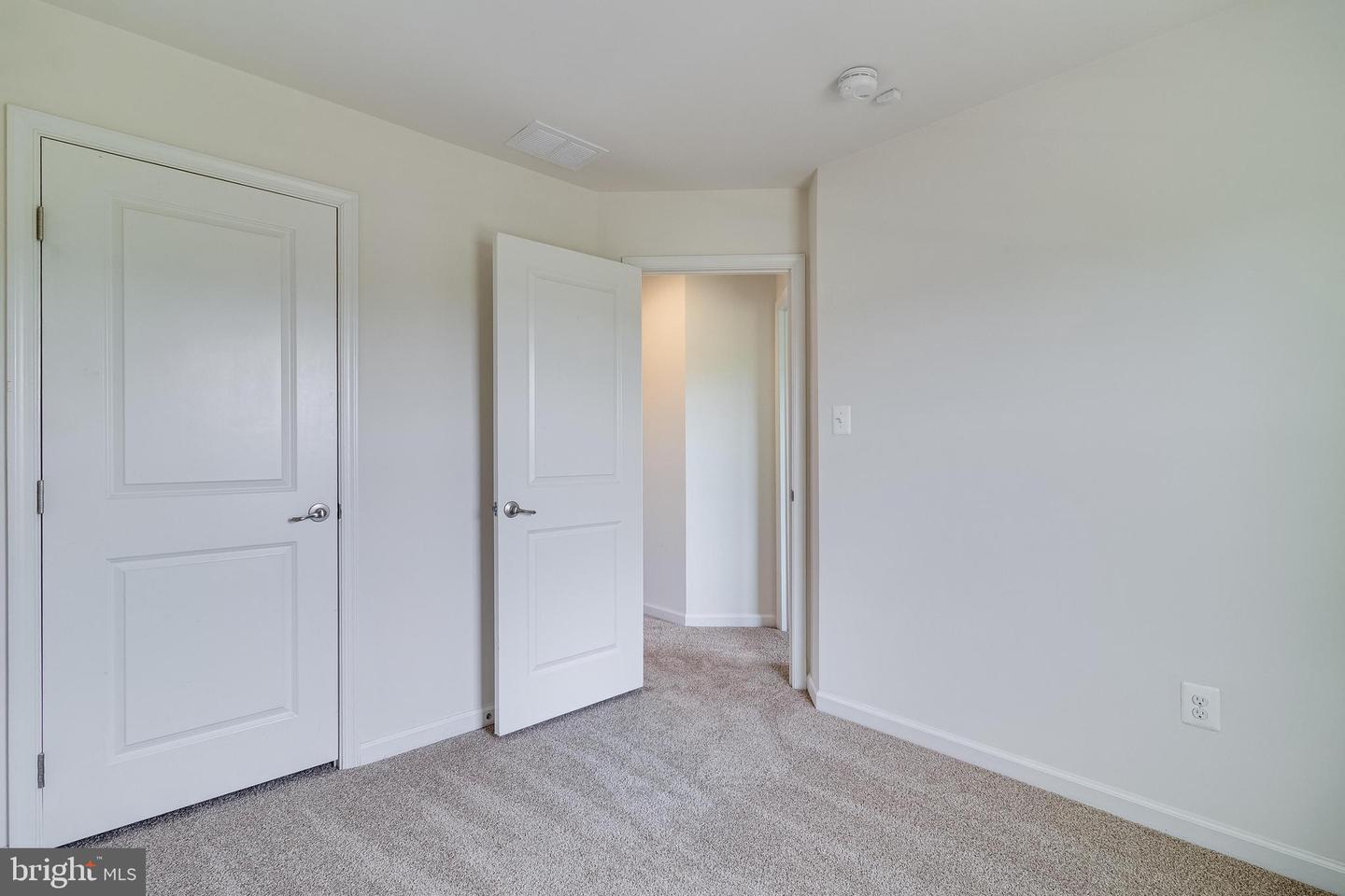 11865 Saint Linus Dr Property Photo 14