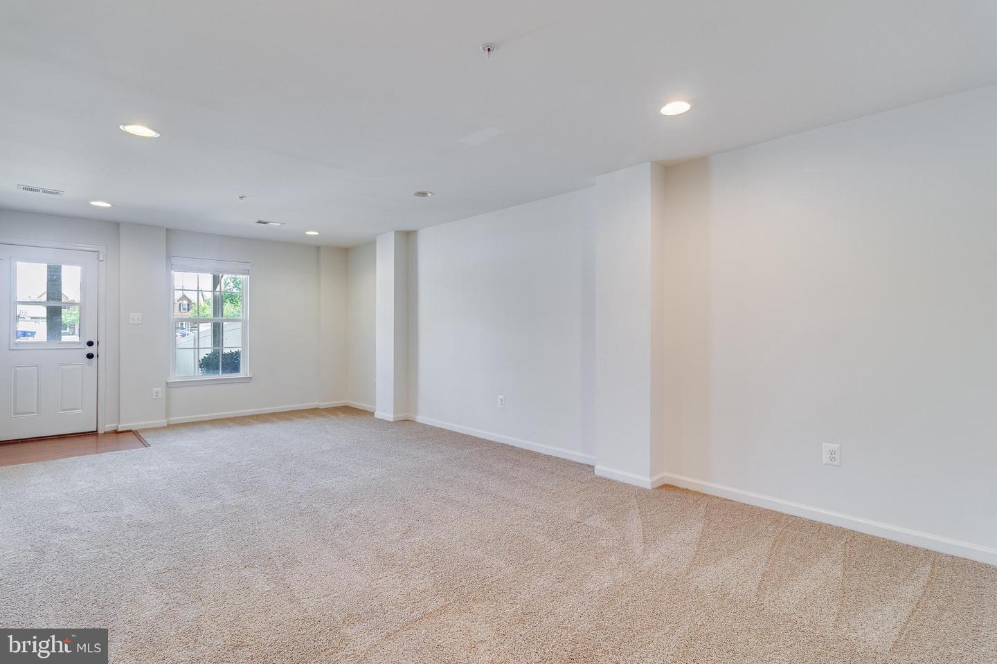11865 Saint Linus Dr Property Photo 27