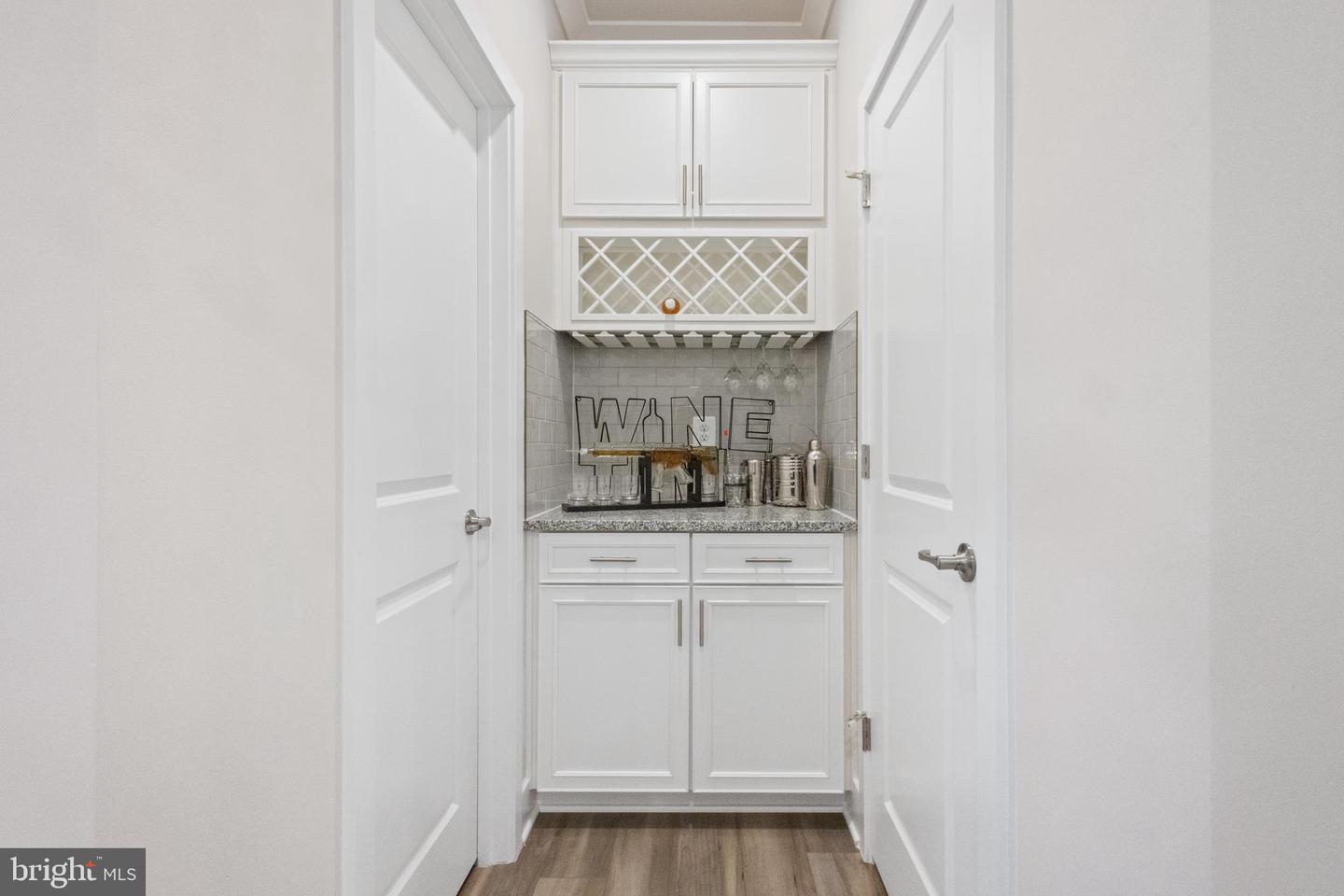 3045 Perthshire Pl Property Photo 13