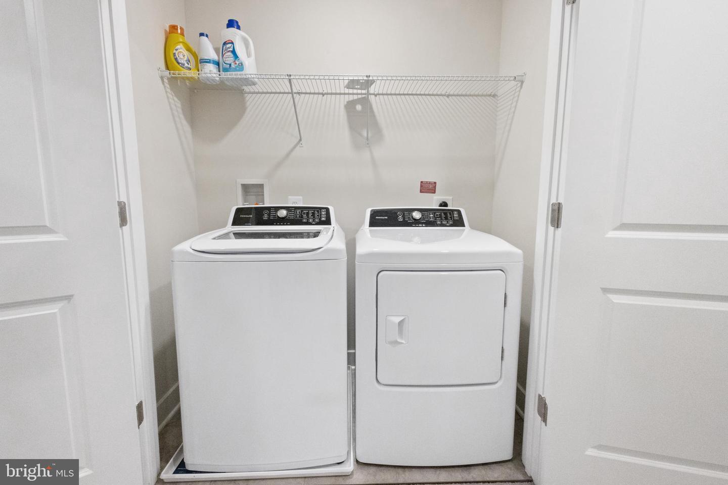 3045 Perthshire Pl Property Photo 21
