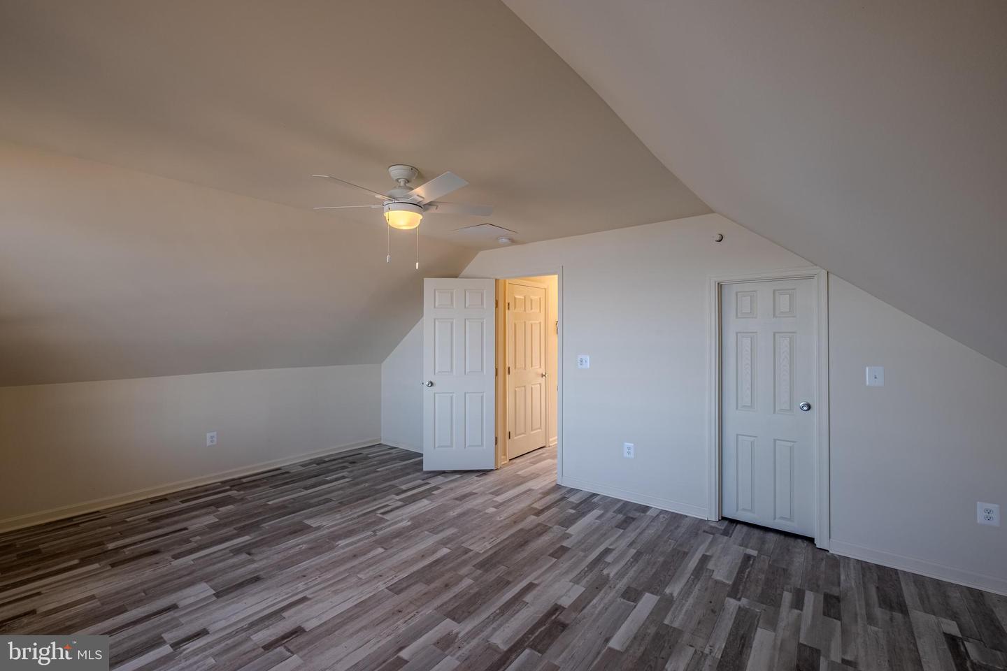 7391 Benedict Ave Property Photo 24