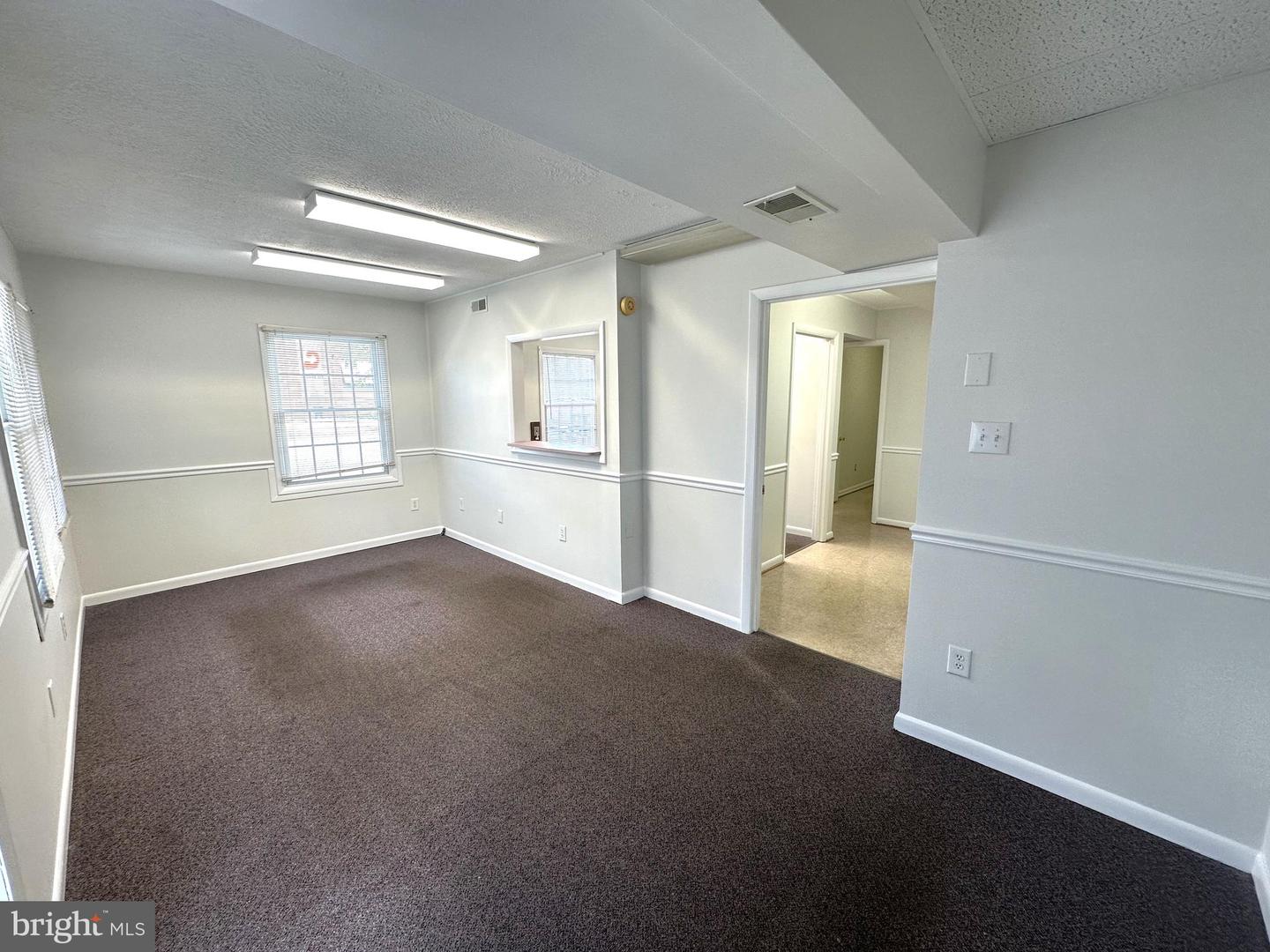 515 Charles St Property Photo 1