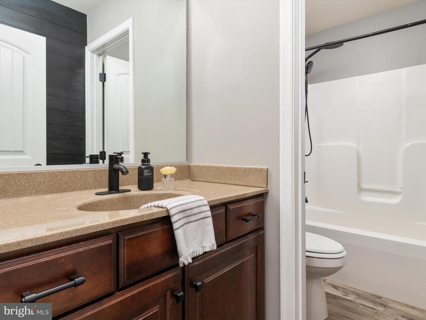 14295 Flowing Creek Ct Property Photo 30