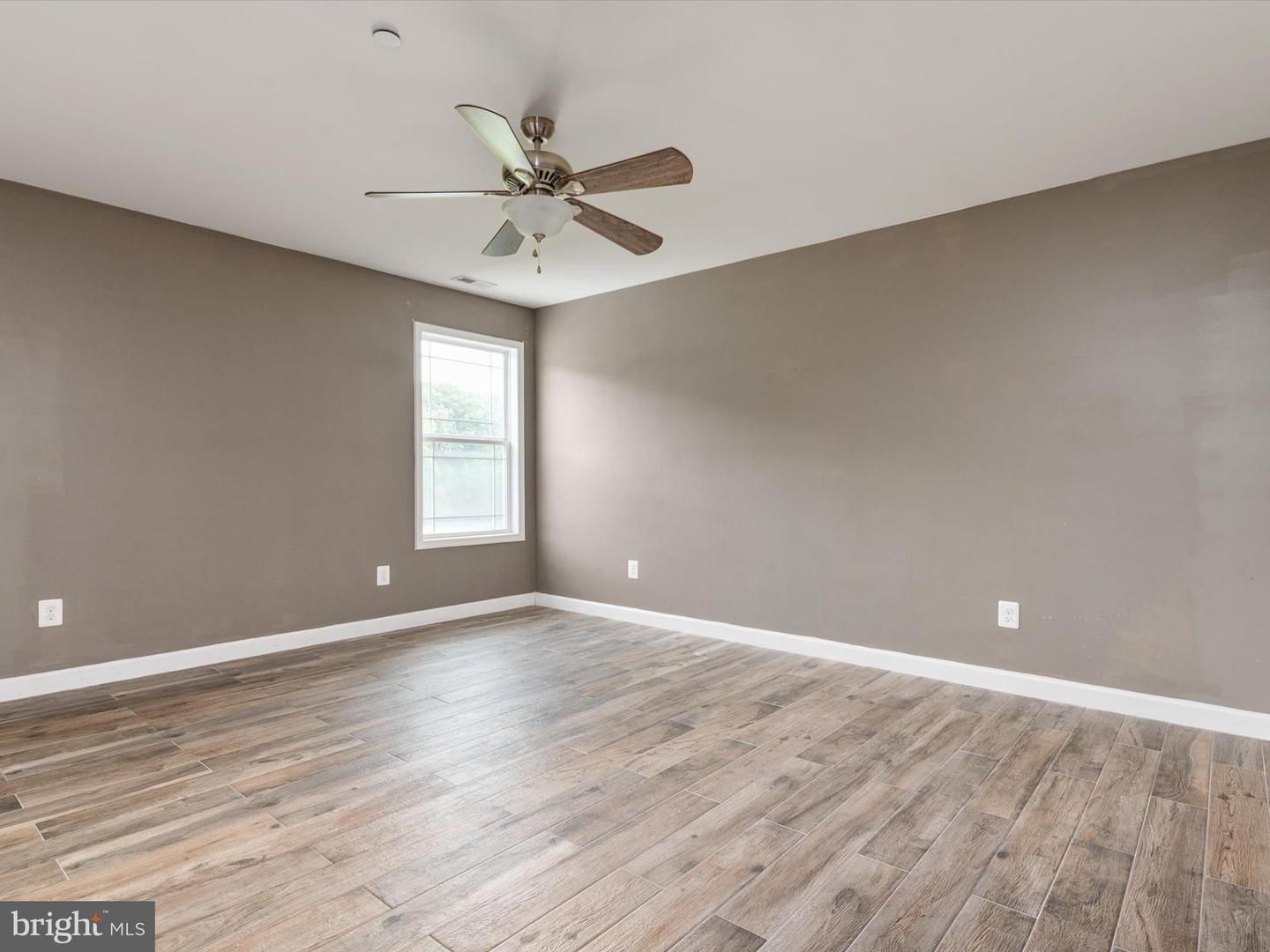 14295 Flowing Creek Ct Property Photo 31