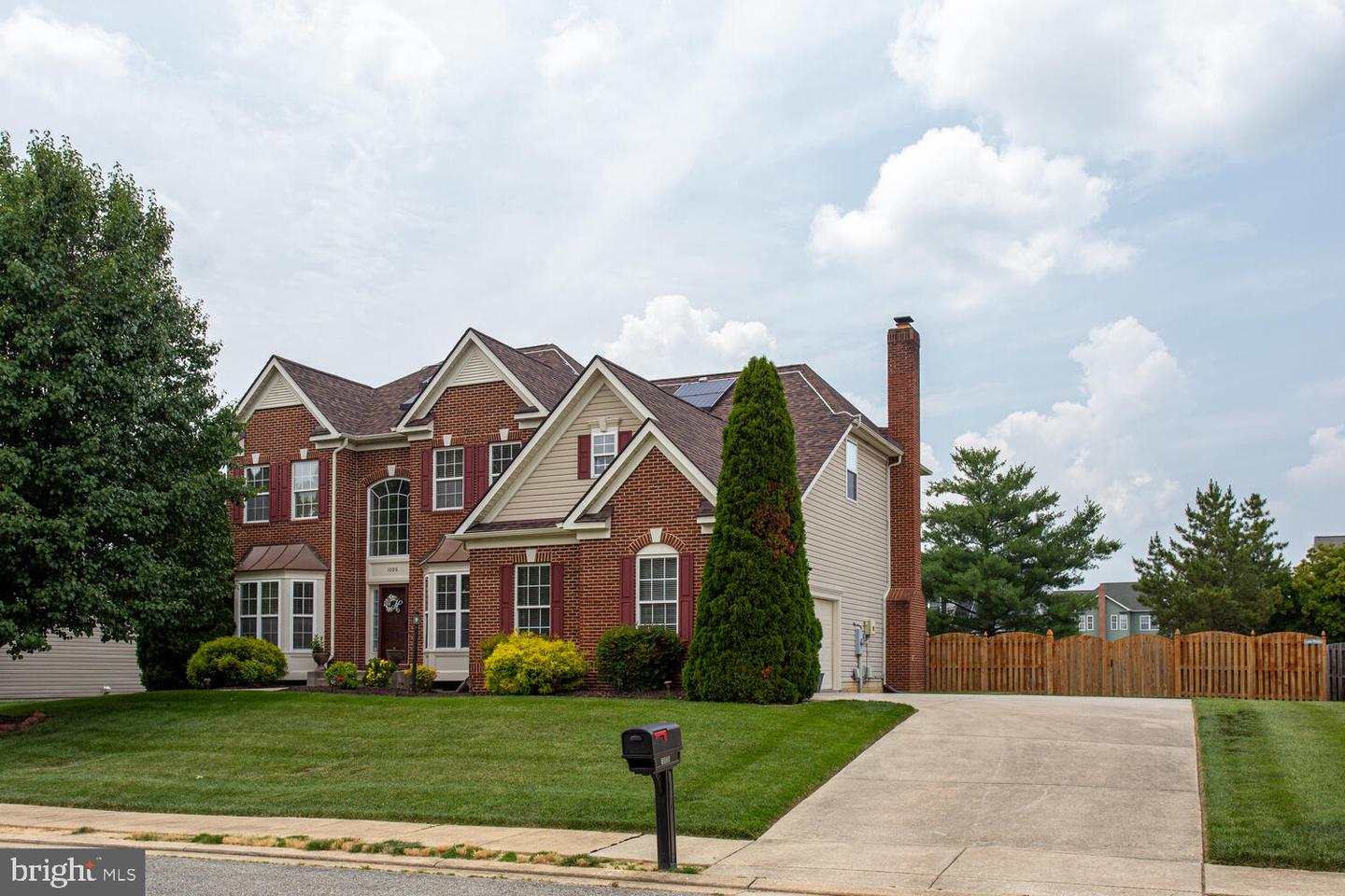 1008 Fescue Cir Property Photo 1