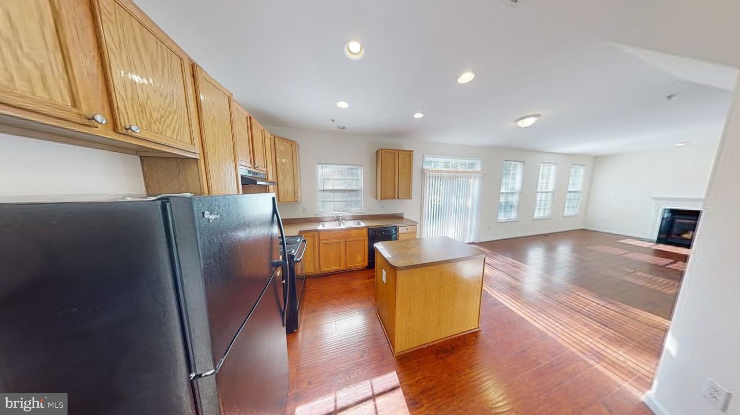 10750 Sourwood Ave Property Photo 24