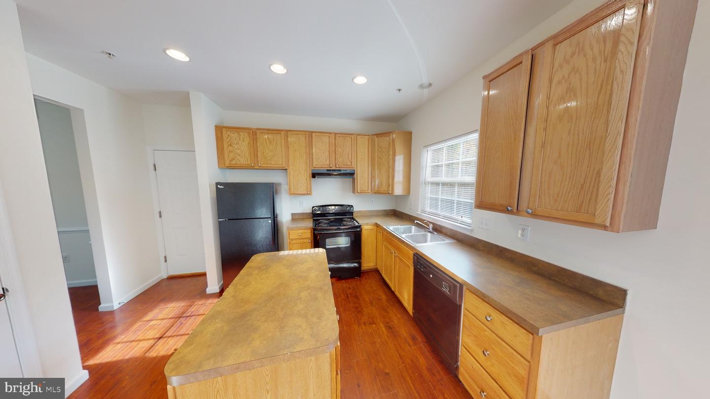 10750 Sourwood Ave Property Photo 27