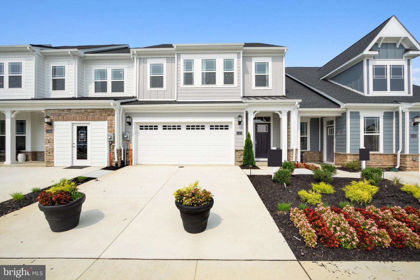 10640 GREAT BASIN PL Property Photo 1