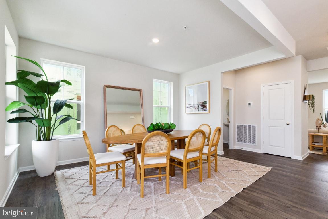 9808 STONEHAVEN CT Property Photo 1