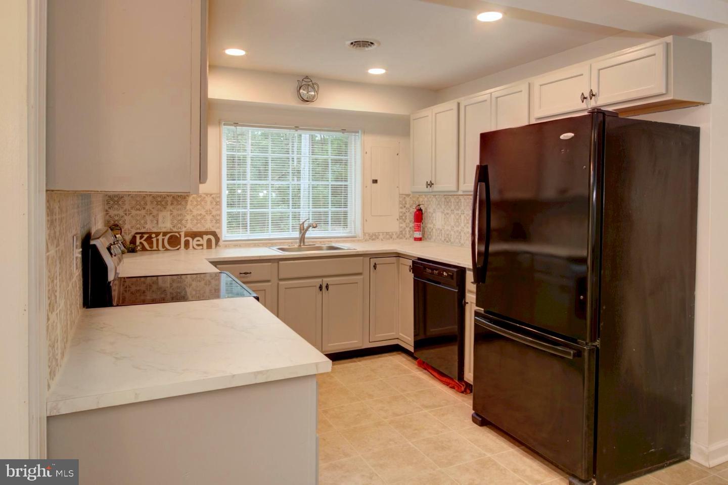 MDCH2046988 Property Photo 3