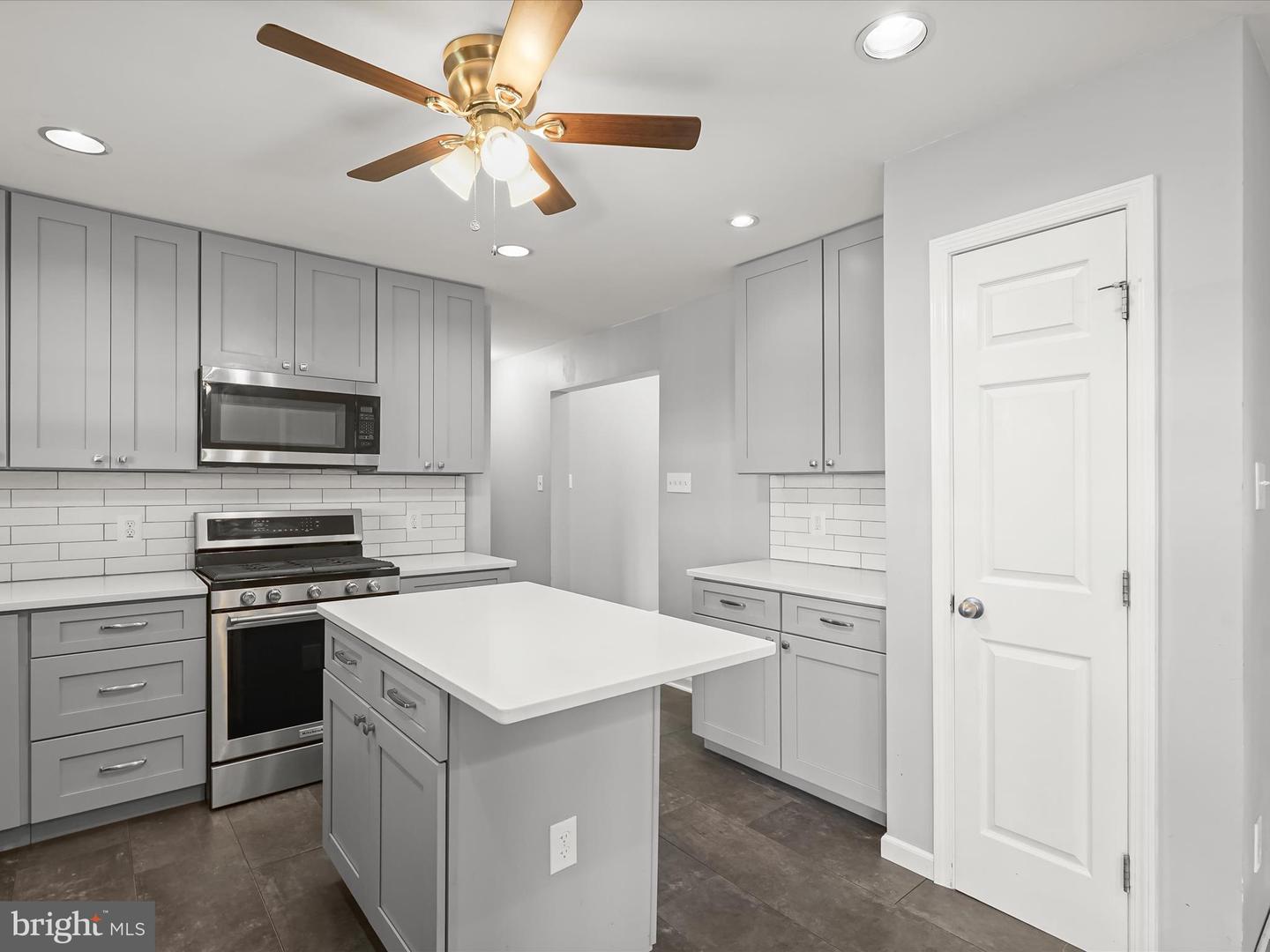 16195 Wilkerson Pl Property Photo 22