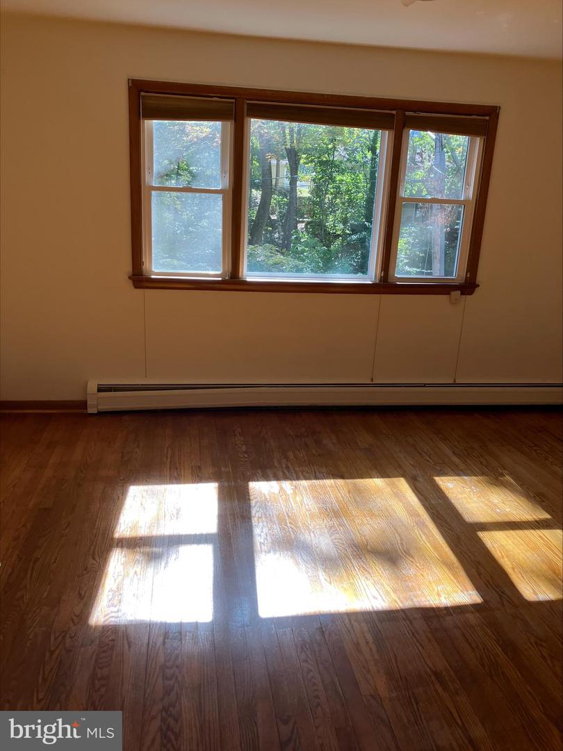 105 Bland Dr Property Photo 8