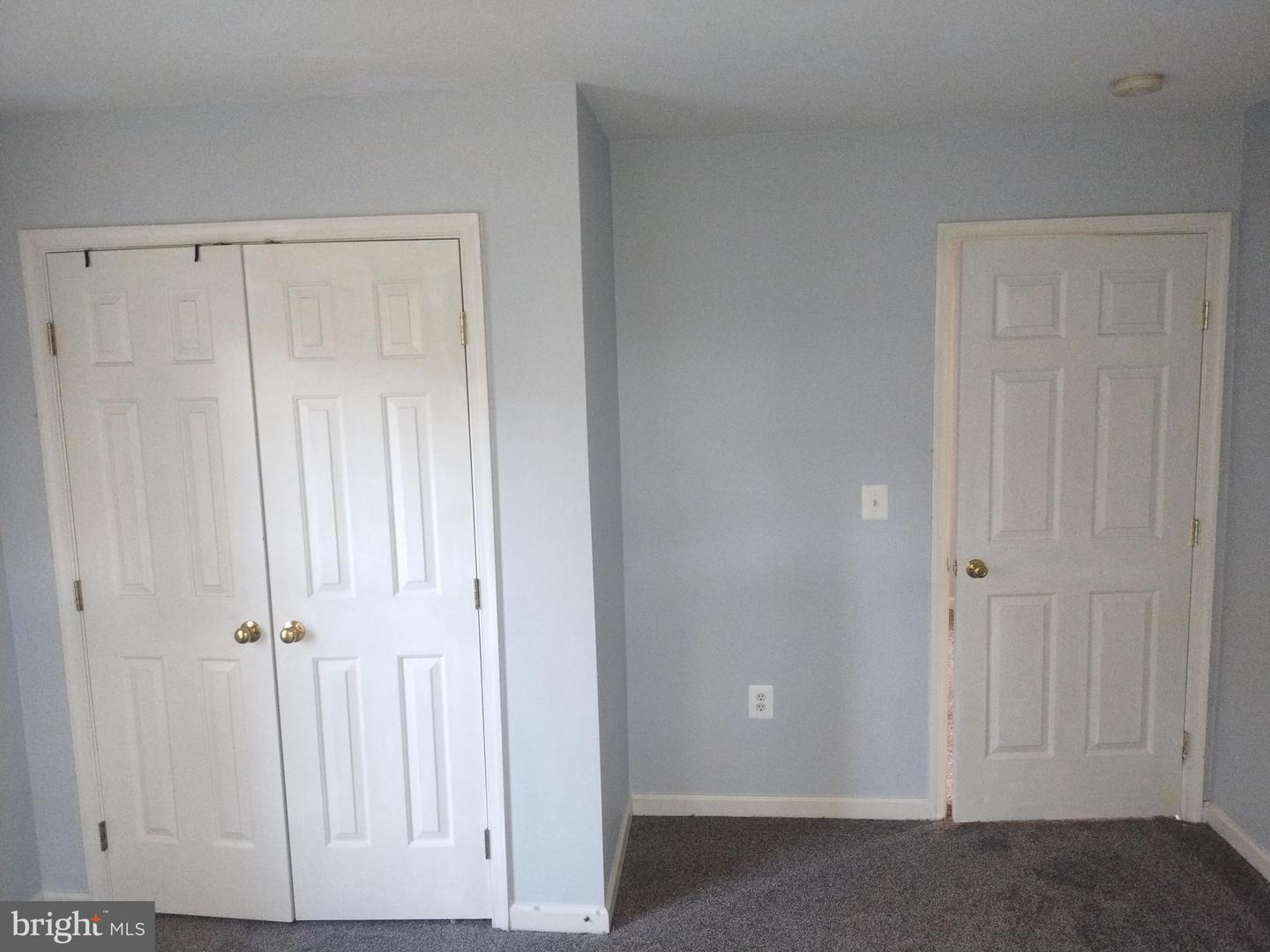 6847 Heathway Ct Property Photo 44