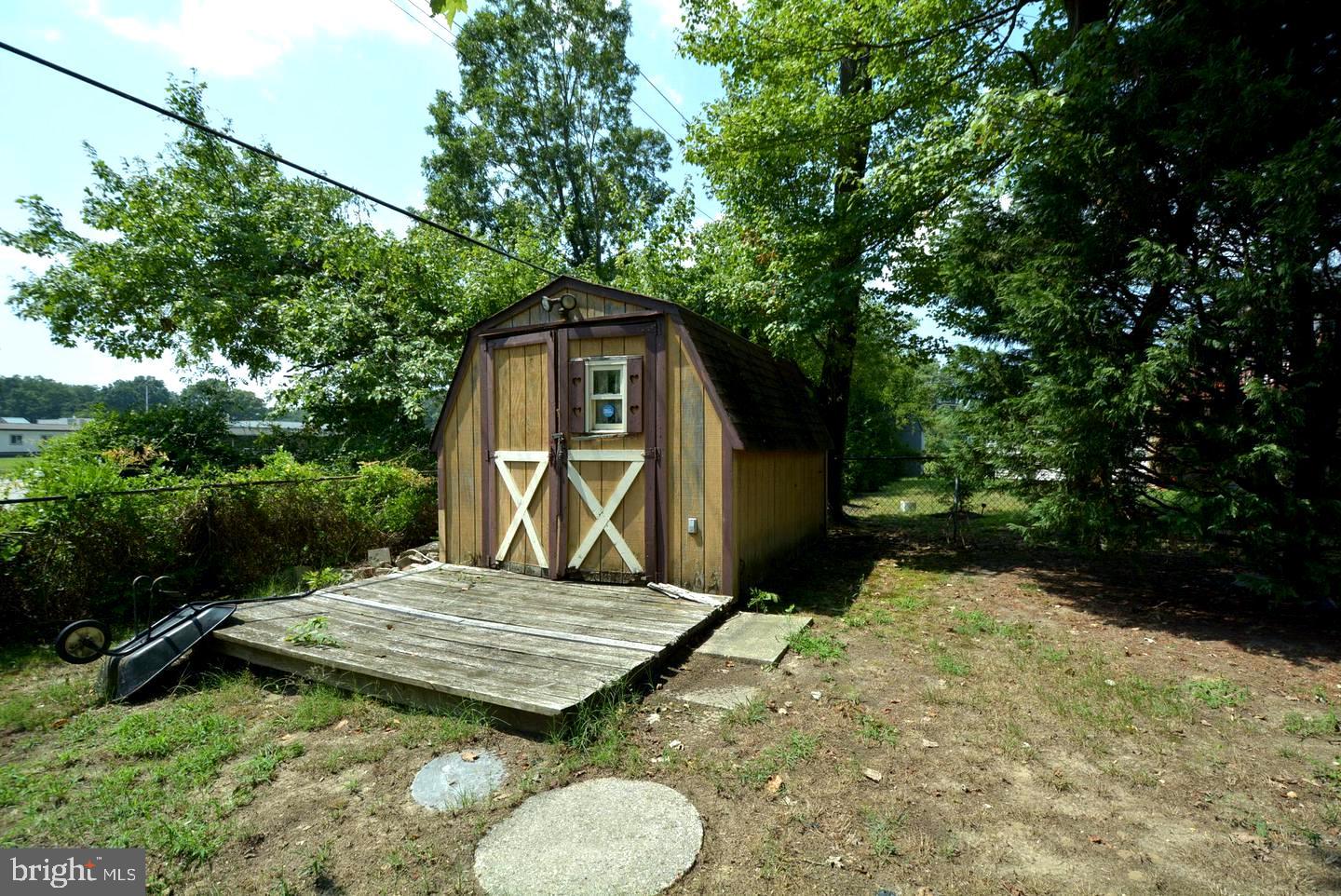 209 Garner Ave Property Photo 8
